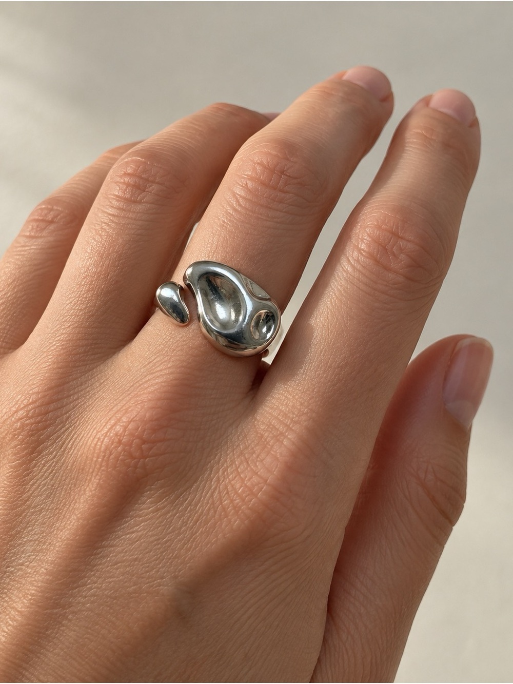 Silver Abstract Liquid Metal Ring – Chunky Sculptural Statement Ring